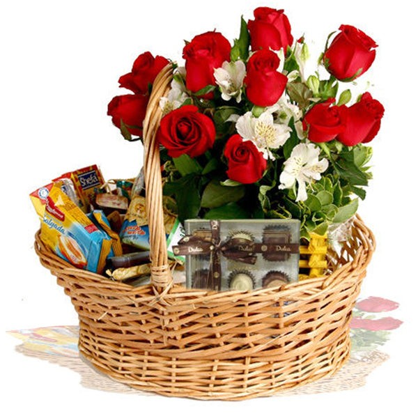 Cesta Vime Rosas & Salgados